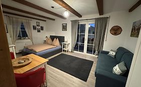 Happy Trails, Cosy One Room Garten Apartment